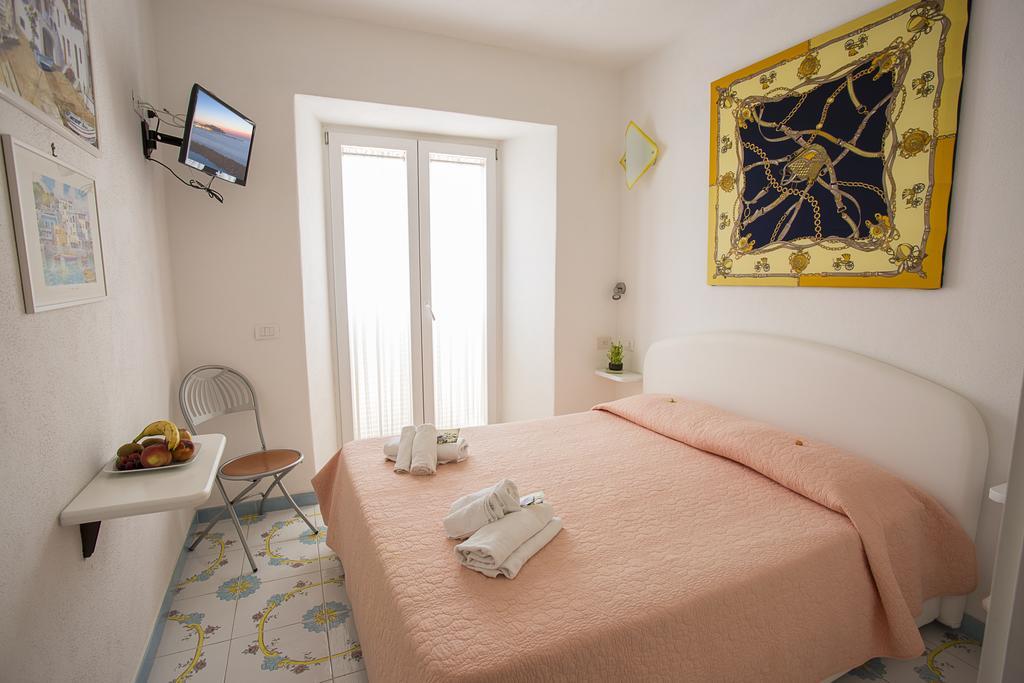 B&B Celestina Ischia Lacco Ameno  Habitación foto
