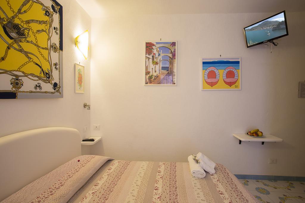 B&B Celestina Ischia Lacco Ameno  Exterior foto